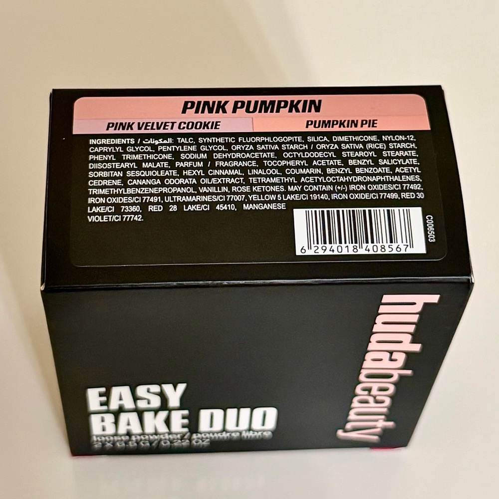 HUDA BEAUTY Easy Bake Loose Powder Brightening + Correcting Duo (Pink Pumpkin)
